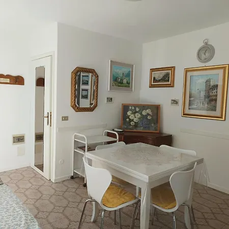 Maddalena House 公寓 *